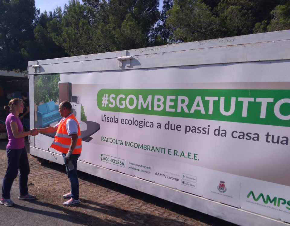 Centro Ambientale Mobile “Sgomberatutto”, domani in via Stenone