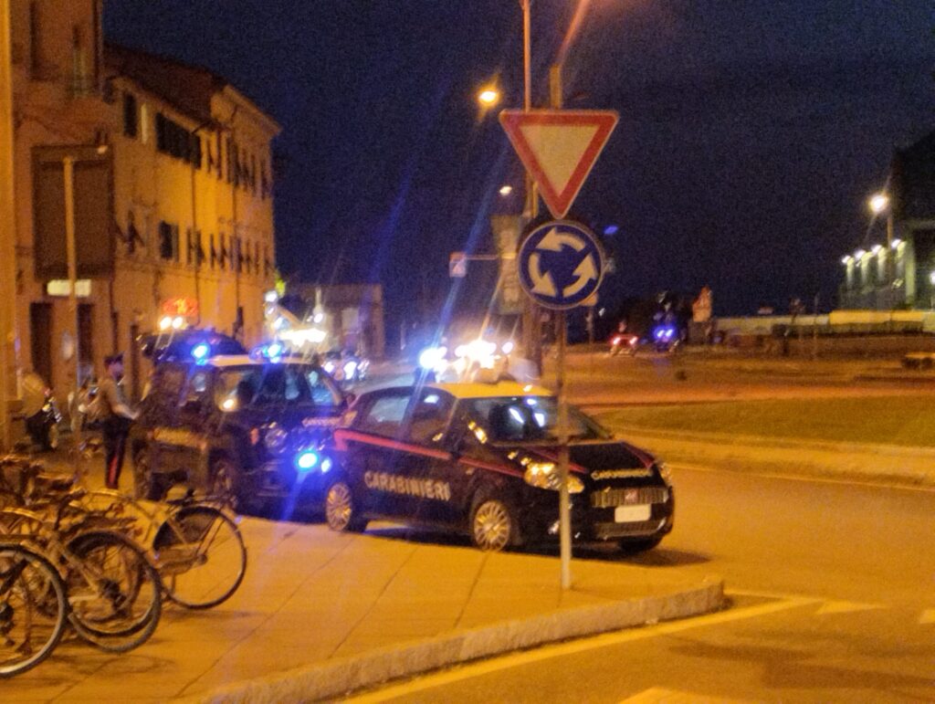 Controlli a tappeto e posti di blocco in tutta la città