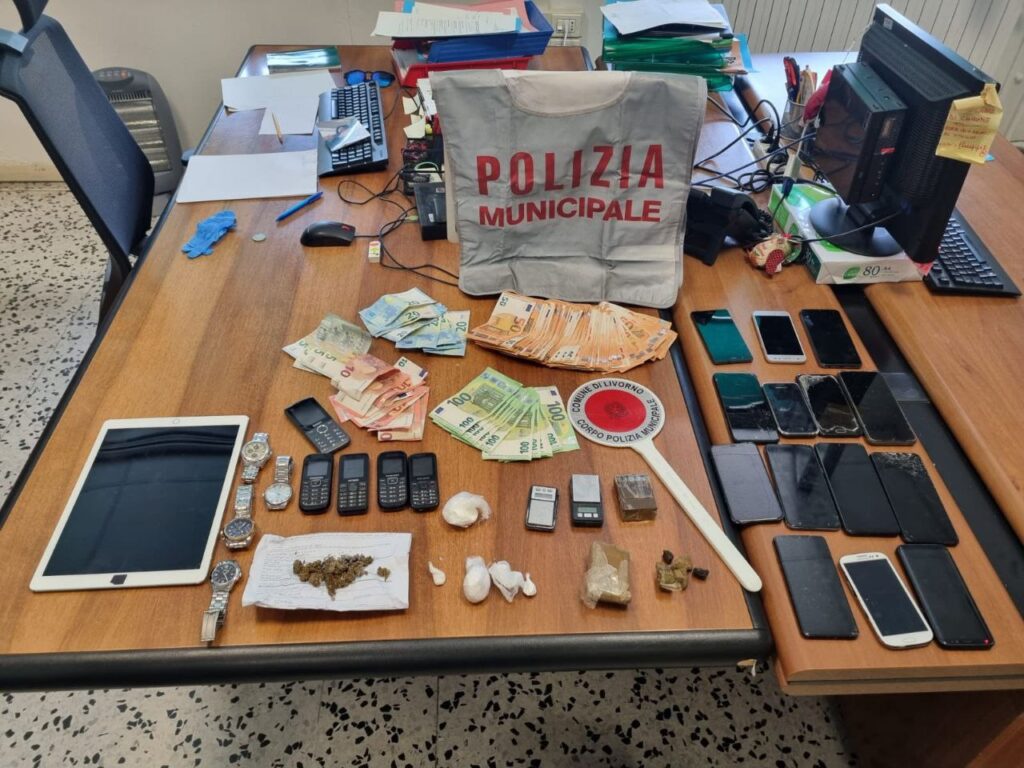 Convalidati gli arresti effettuati dalla Polizia Municipale in piazza Garibaldi