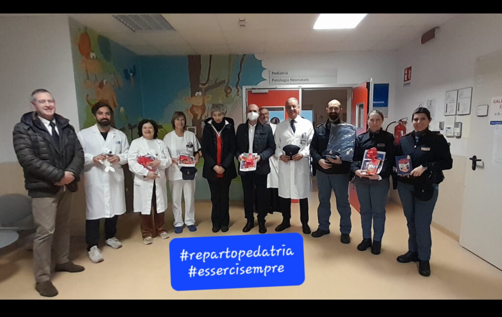Il gesto di solidarietà della Polizia al reparto di pediatria