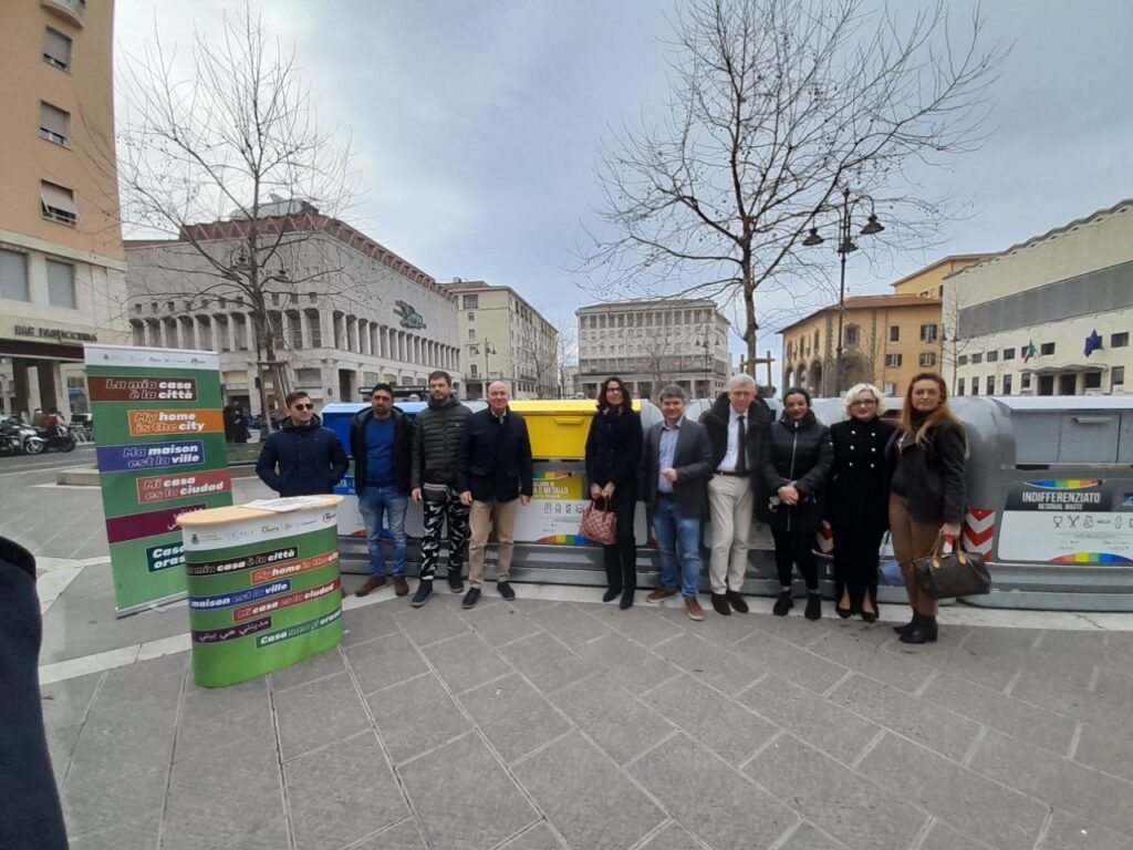 Nuovi cassonetti e tessera per tutti: i cambiamenti nella raccolta